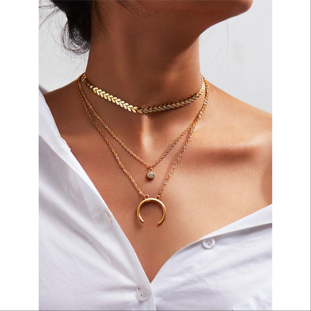 3/$35 RESTOCKED Horn & Arrow Pendant Necklace